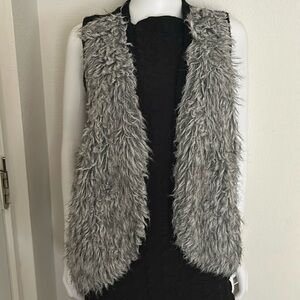 - Ariat Faux Fur Sweater Vest Womens